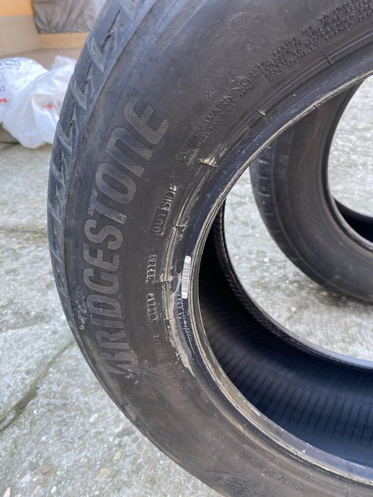3 bucați anvelope  215/60/R16 V BRIDGESTONE