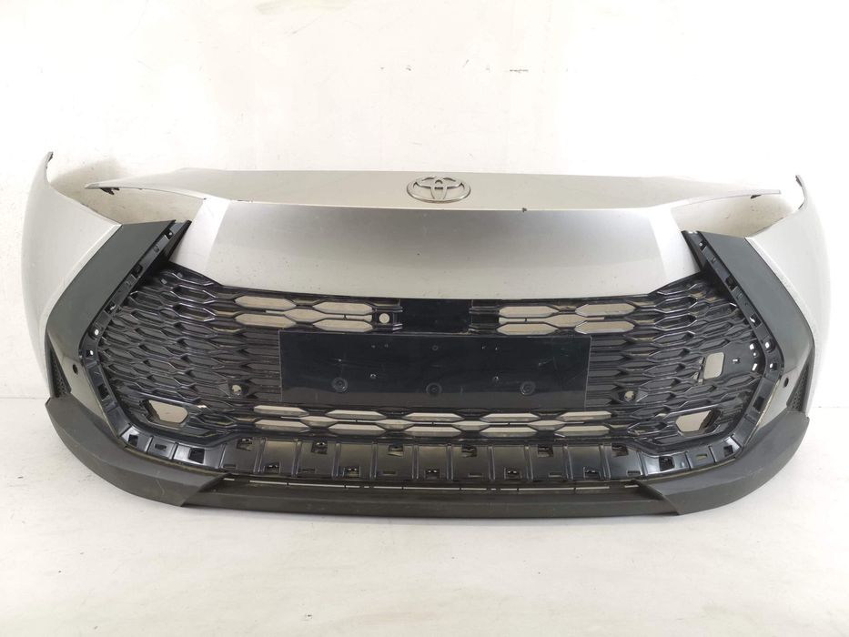 Предна броня Тойота С-ХР / Toyota C-HR 2 Оригинална, в добро състояние