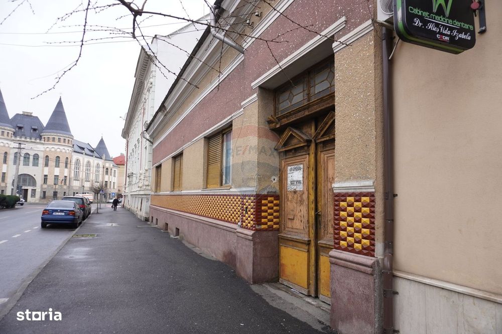 Casă / Vilă cu 5 camere de vânzare