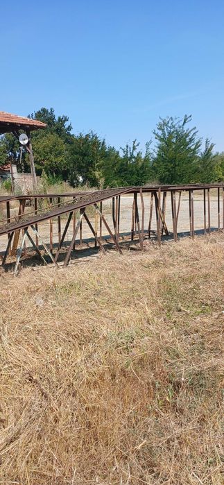 Продавам рампа за коли