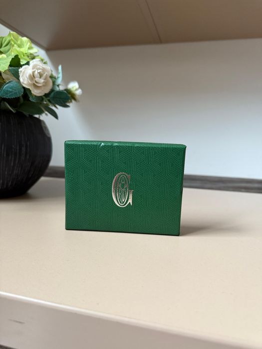 card holder goyard