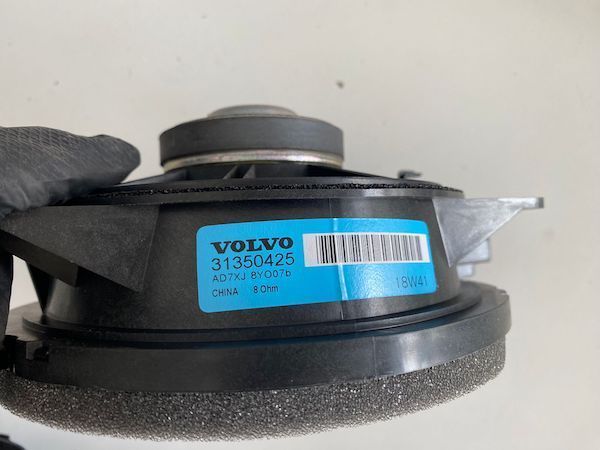Boxa difuzor audio Volvo XC90 XC60 S60 V60 S90 2015+ 31350425 Baia • OLX.ro