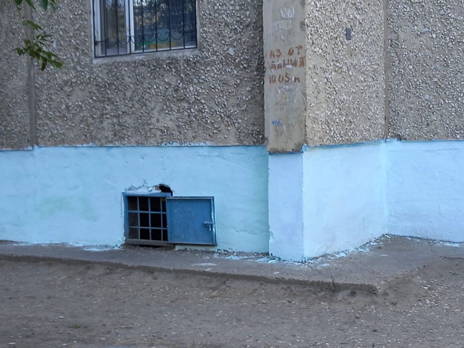 Дверца от отдушины для подвала