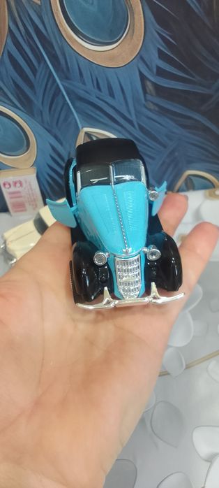 Машинки  железные