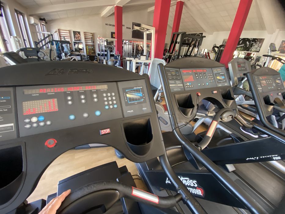 Aparte de bronzat -vertical si orizontal. Aparte fitness profesionale