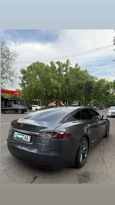 Tesla Model S Long Range Plus