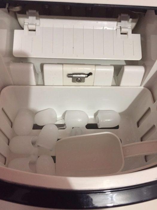 Ледогенератор малък инокс