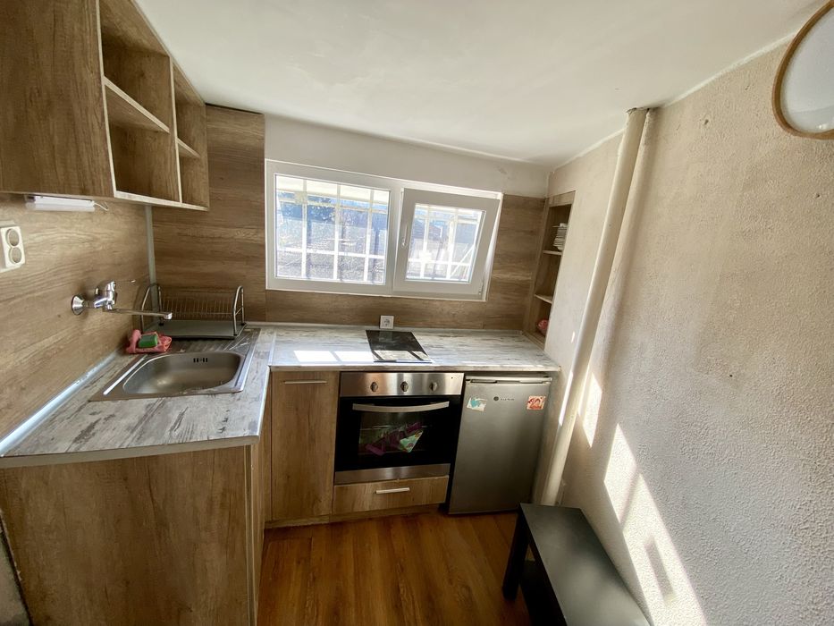 Дава се под наем Двустаен апартамент в София, Лозенец - 60 кв.м за 500 € - Снимка #1