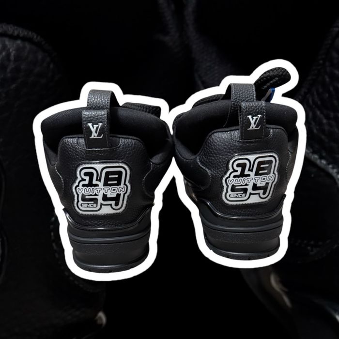 Lv sneakers, marimea 43