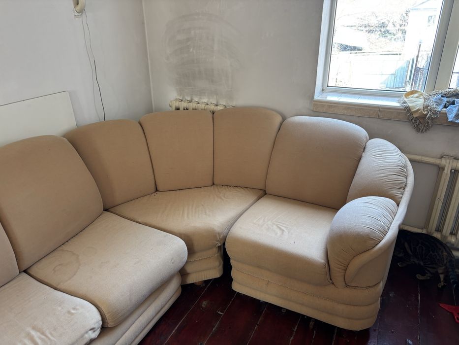 Продаю диван качественный