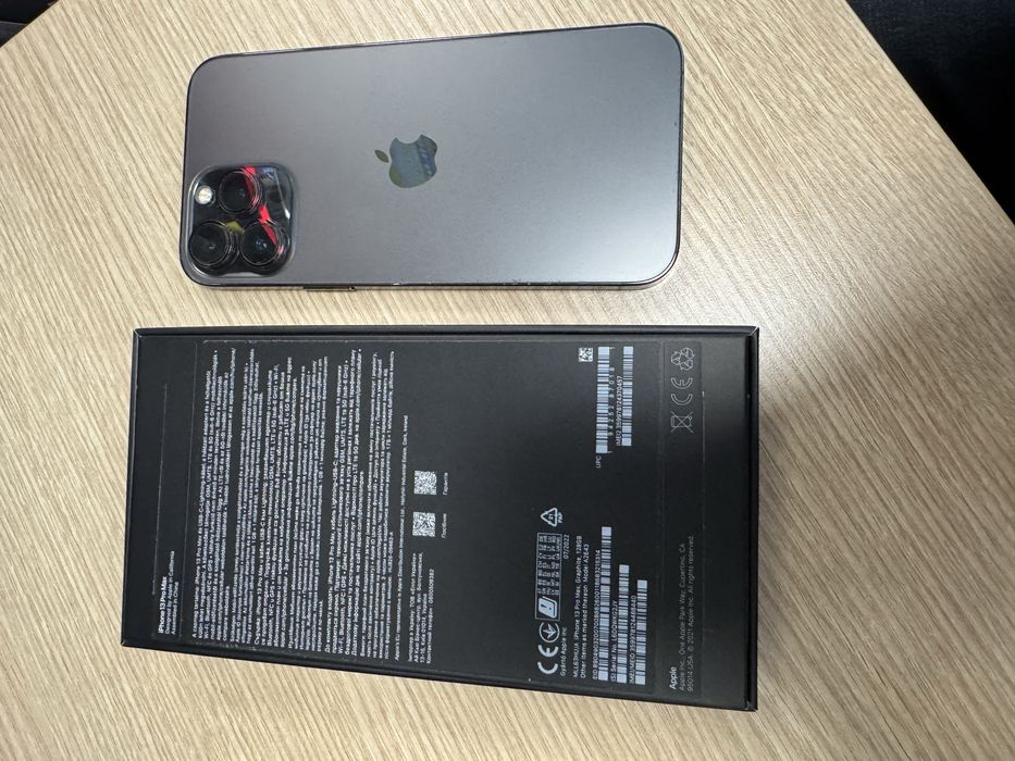 Iphone 13 Pro Max в отлично състояние