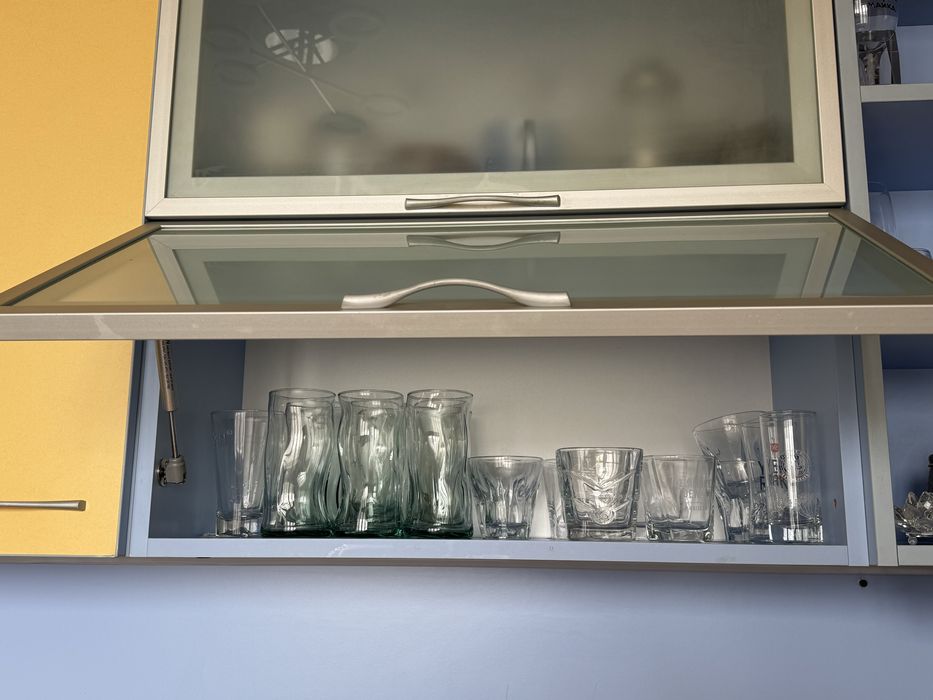 Продавам цяла кухня