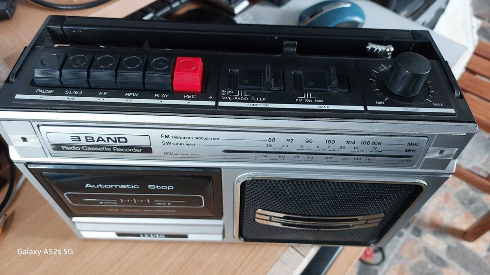 Radiocasetofon Levis 3 benzi / Gloria 4