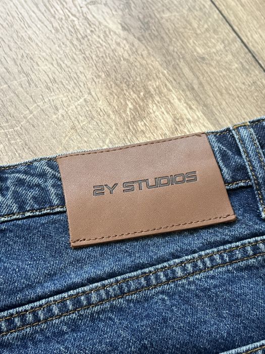2Y Studios : Loose fit - Нови размер 33-34 / Оригинал