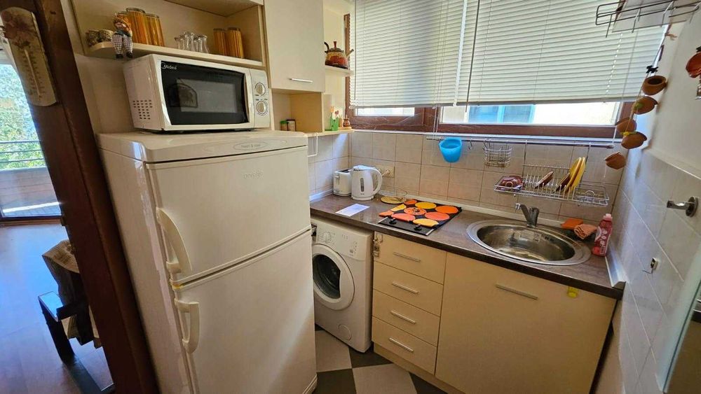 Двустаен в Свети Влас в сграда без такса