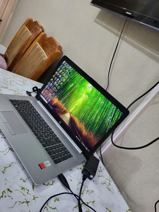 Мощный Ноутбук для игр и работы.