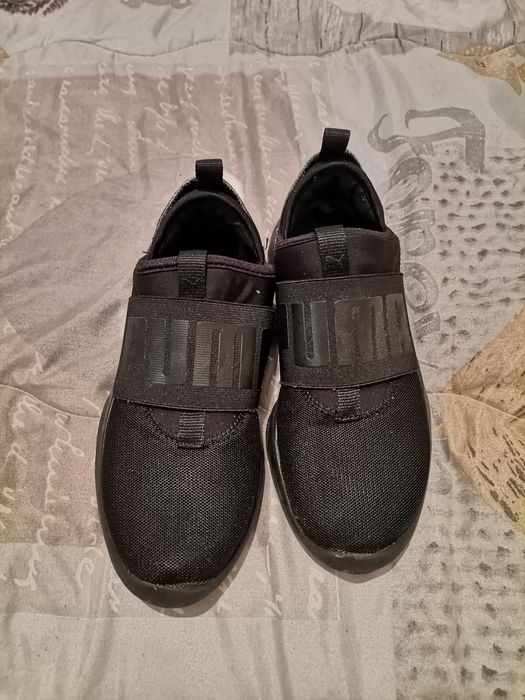 2 чифта маратонки Puma номер 36, цена за чифт 40 лв