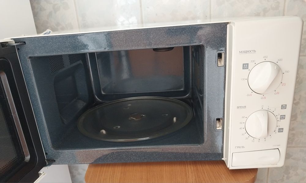 Микровалновка SAMSUNG