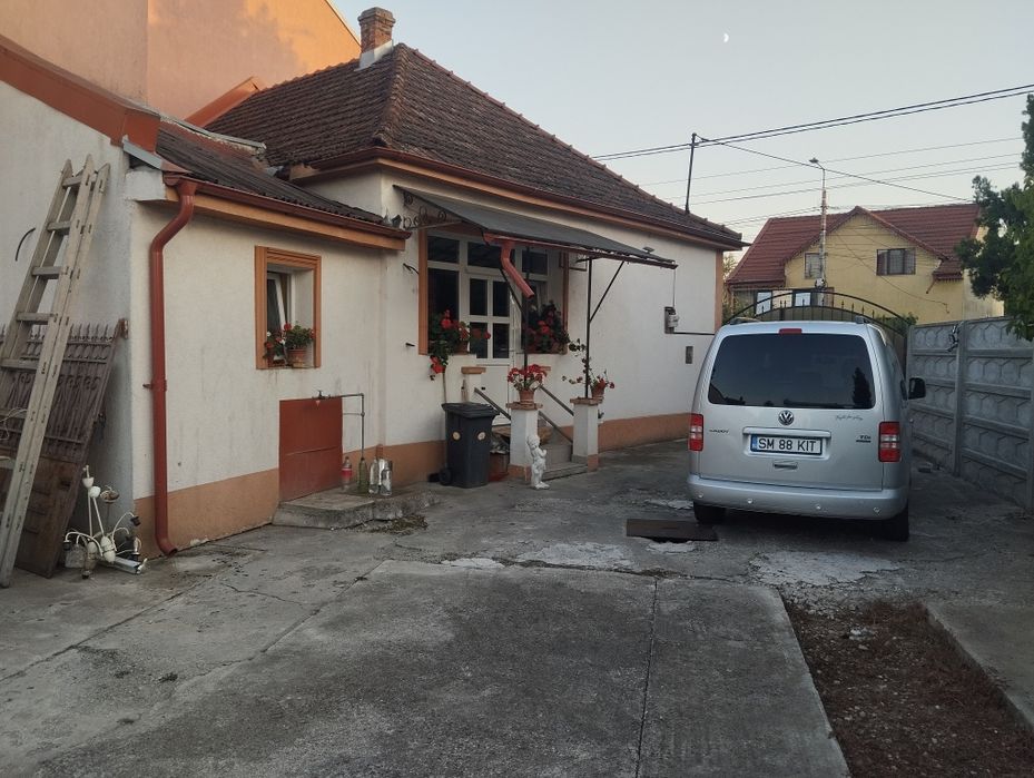 Dau in chirie casă în Satu Mare strada Aurel Vlaicu