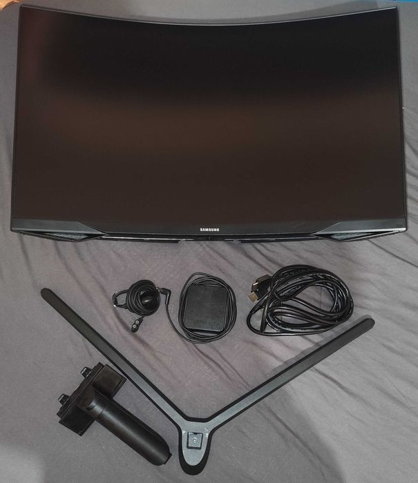 Monitor Samsung Curbat - 27" - 1ms - 144Hz - LC27G55TQWRXEN