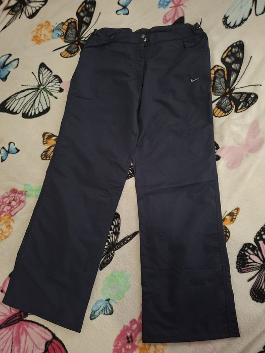 Pantaloni trening
