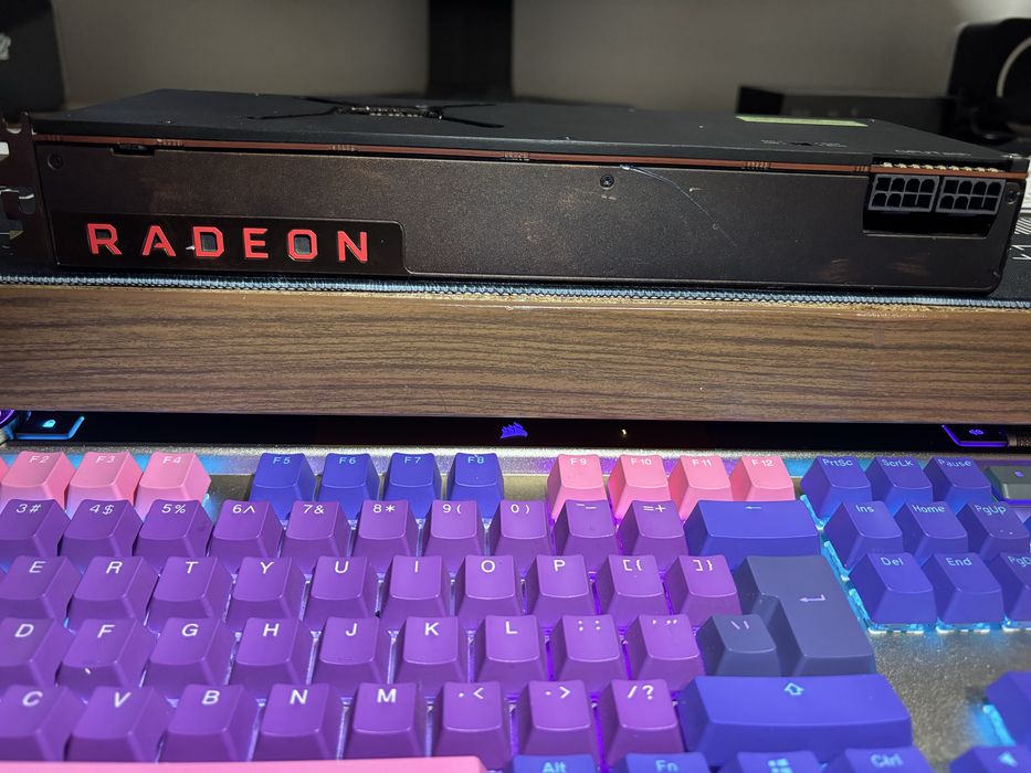 Placa video AMD Radeon RX VEGA 64 8GB HBM2