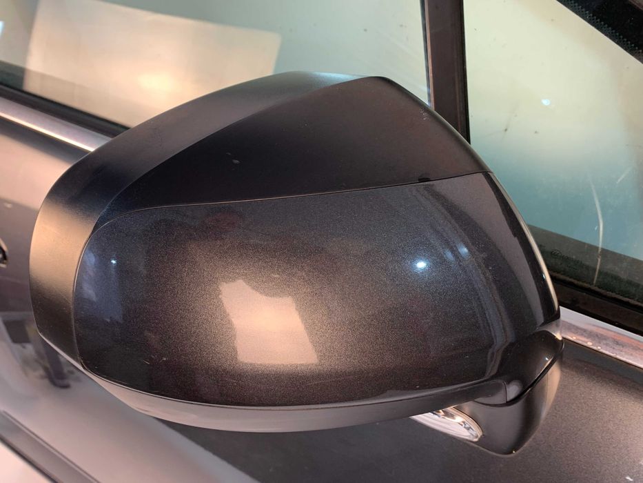 Предна дясна оборудвана врата Пежо 5008 Peugeot 5008 (09-17)г.