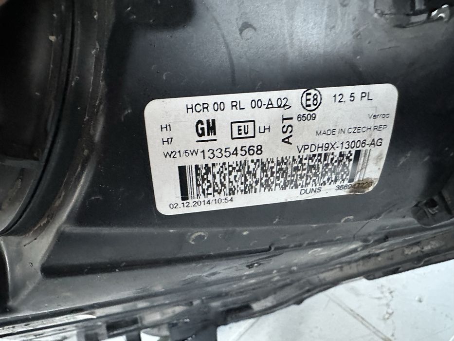 Opel Adam ляв фар 2012-2018