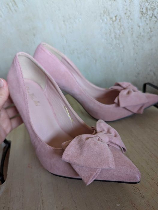 Дамски обувки на ток