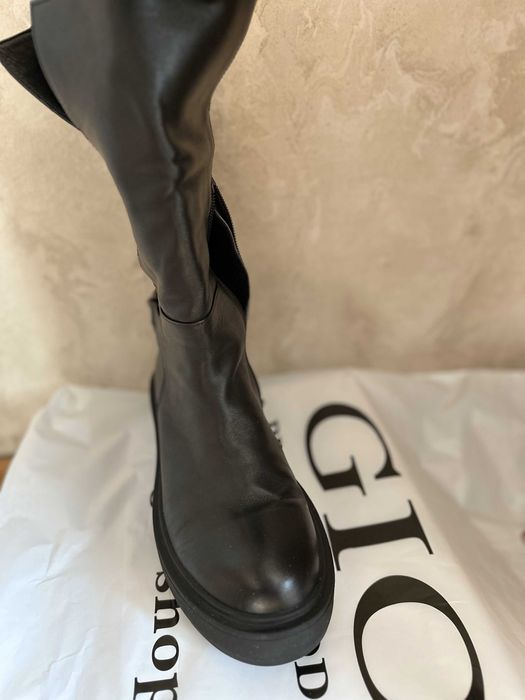 Боти от естествена кожа, интересен модел с катарама-размер 38