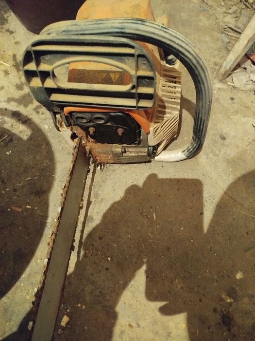 Продам бензопилу и электро пилу