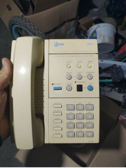Telefon fix cu robot AT&T