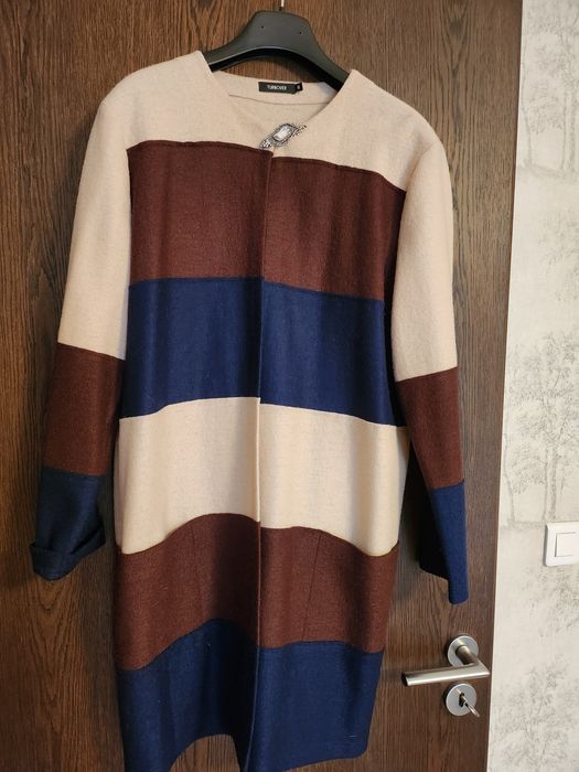 Красиво и практично дамско манто/жилетка