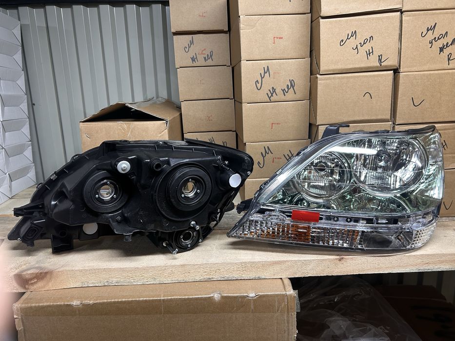 LEXUS RX300 Фара