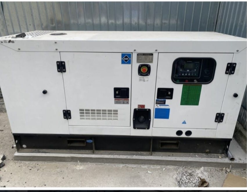 Vand spațiu comercial Parter, cu afacere funcțională Colentina