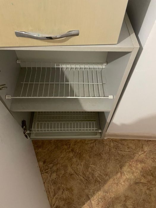 Продам Кухонный шкаф