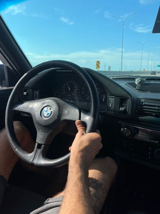 Продам бмв е34 2 литра ванус