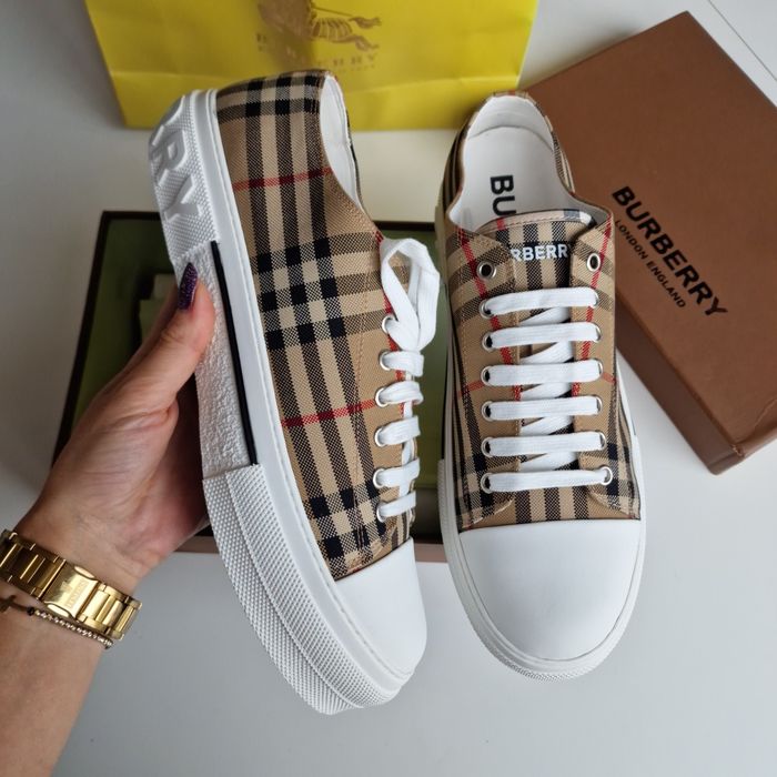 Burberry кецове размер 44 обувки маратонки сникърси Бърбъри
