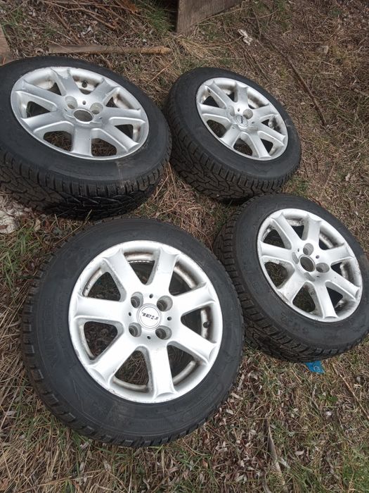 Джанти с перфектни ЧИСТО НОВИ гуми от ситроен ц2, Citroen C2