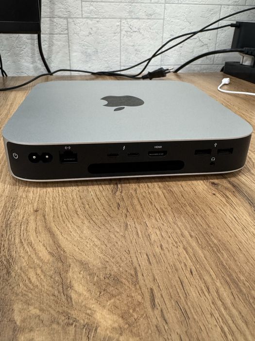 Mac mini M2 16GB 512 SSD