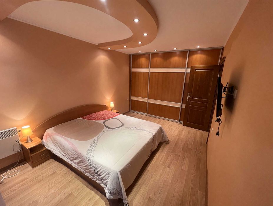 Продавам тристаен апартамент в кв. Лазур, гр. Бургас - снимка 13
