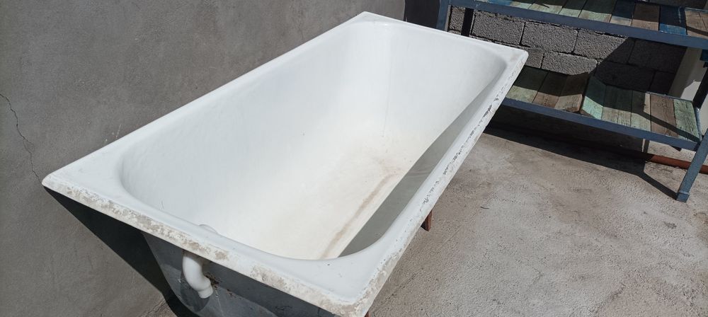 Ванна чугунная ...