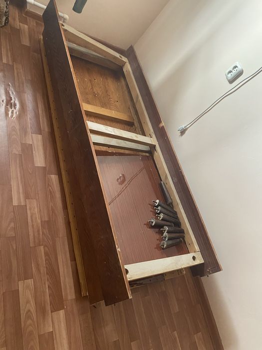 Две кровати отдам бесплатно