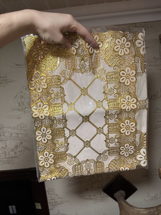 Продам новые накидки на стол и на поднос