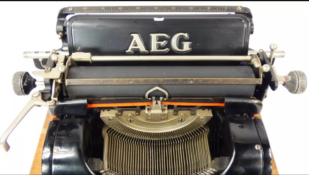 Немска пишеща машина AEG Model 3 от 1923г