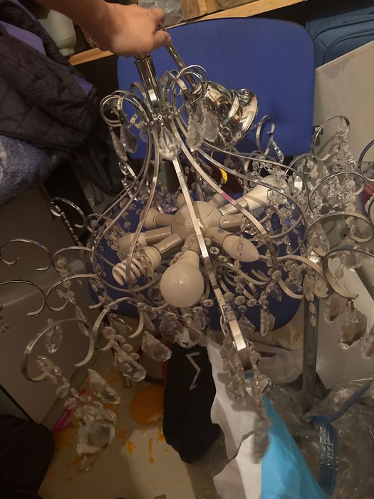 Отдам даром Люстра