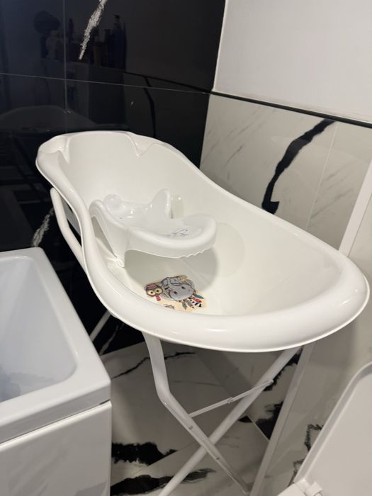 Vand cadita bebe cu suport si scaunel