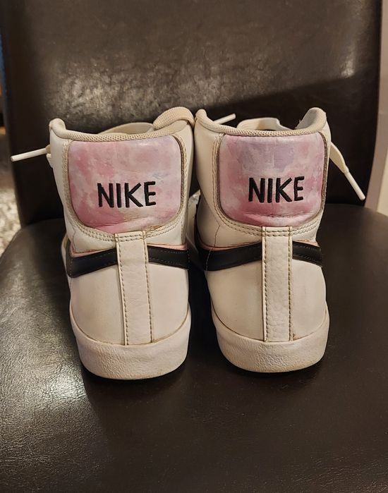 Оригинални кецове Nike 37