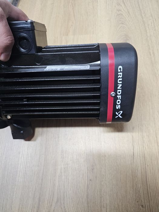 Pompă imersibilă Grundfos MTH 2-110/11 - profesională, 1.1kW