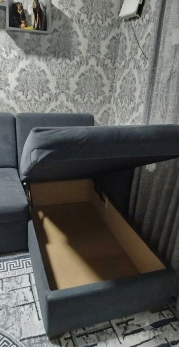 Продам Диван Угловой срочно